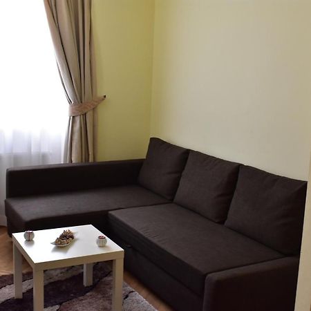 Apartment Vikroria - Halkova 5 ปราก ภายนอก รูปภาพ