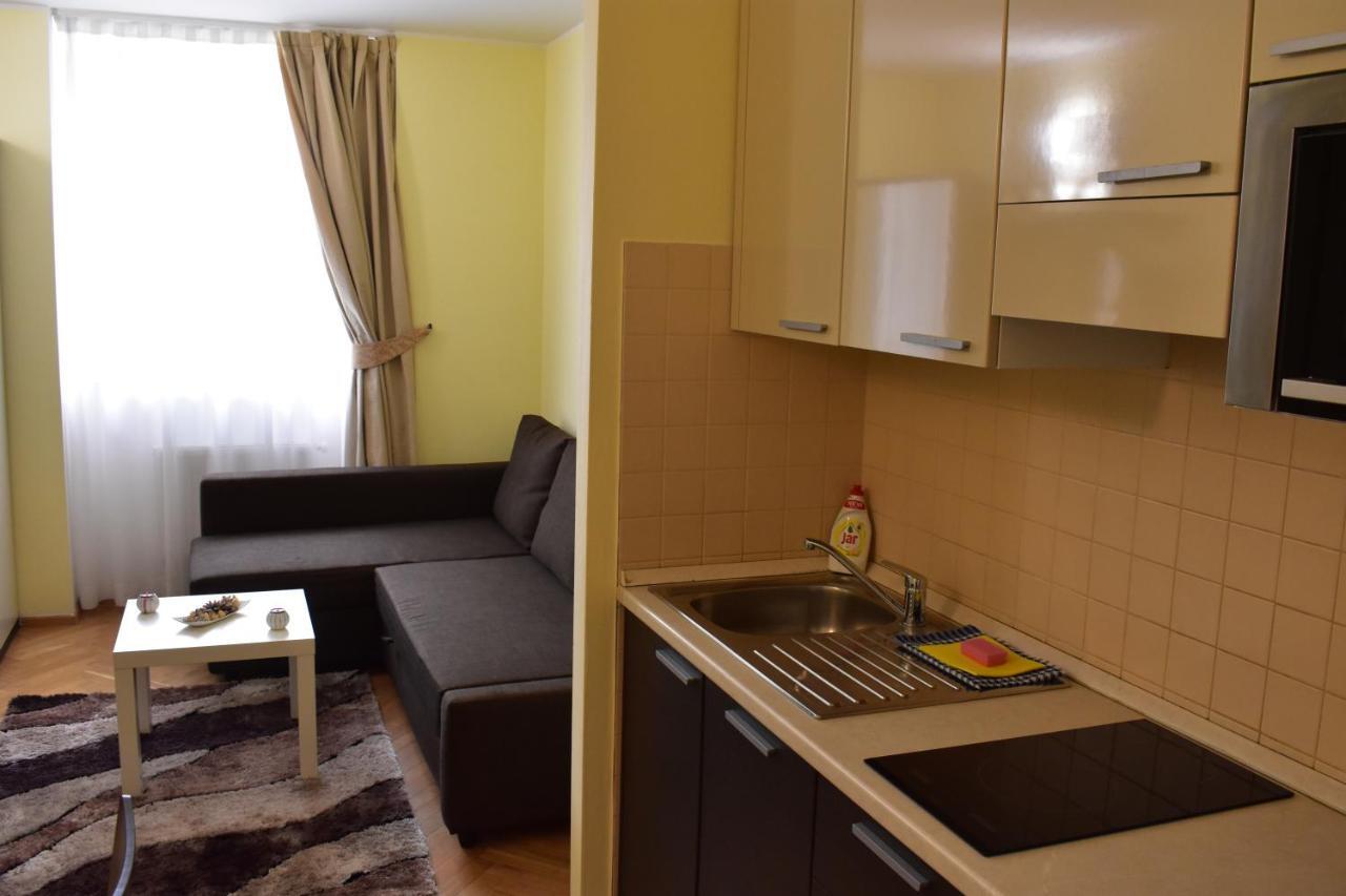 Apartment Vikroria - Halkova 5 ปราก ภายนอก รูปภาพ