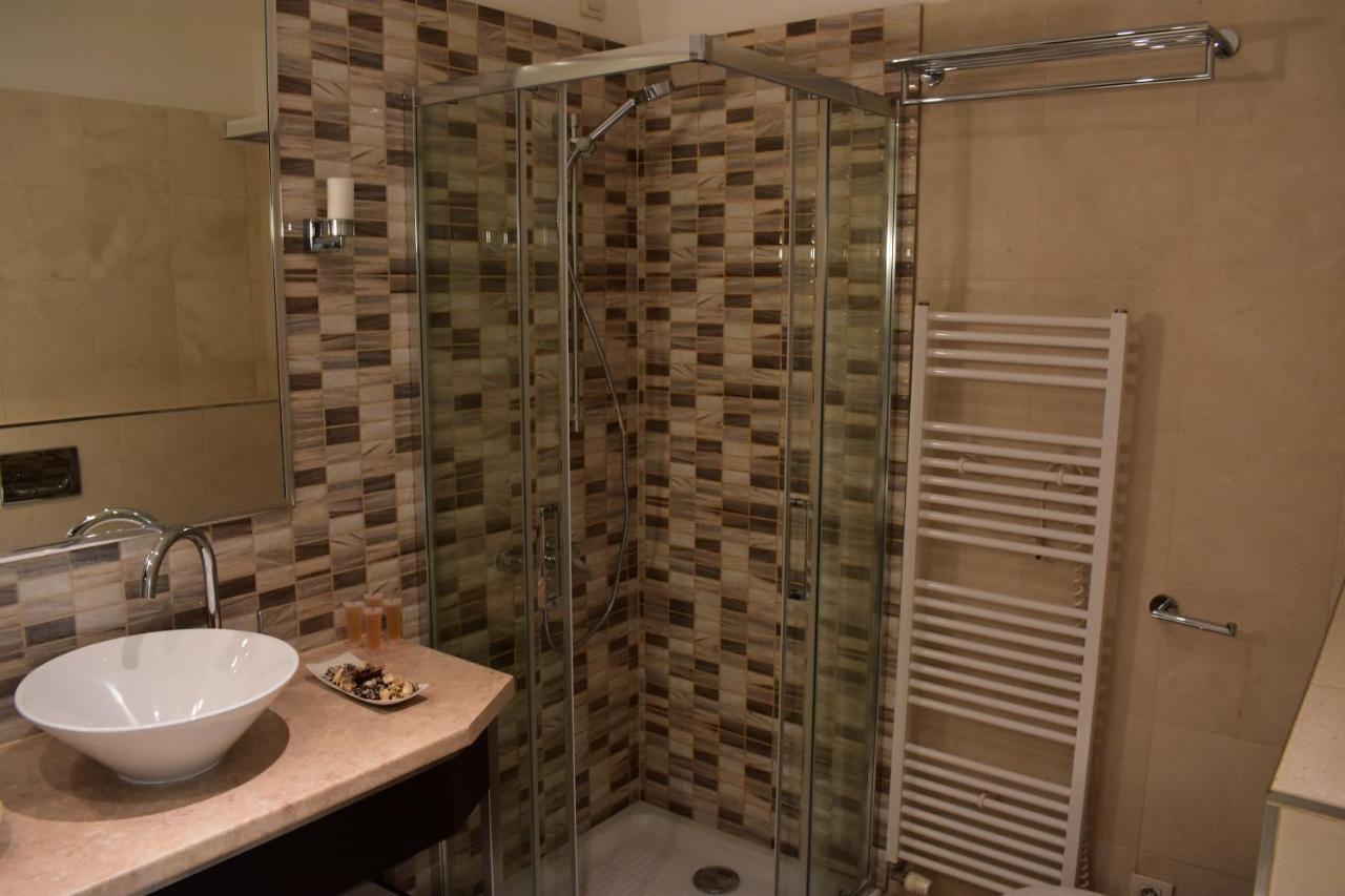 Apartment Vikroria - Halkova 5 ปราก ภายนอก รูปภาพ