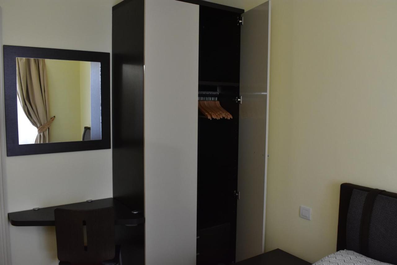 Apartment Vikroria - Halkova 5 ปราก ภายนอก รูปภาพ